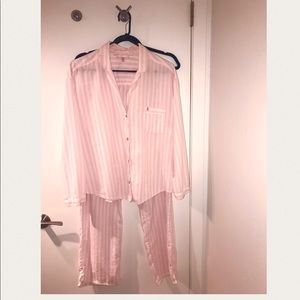 VICTORIA’S SECRETS PJ SET LG